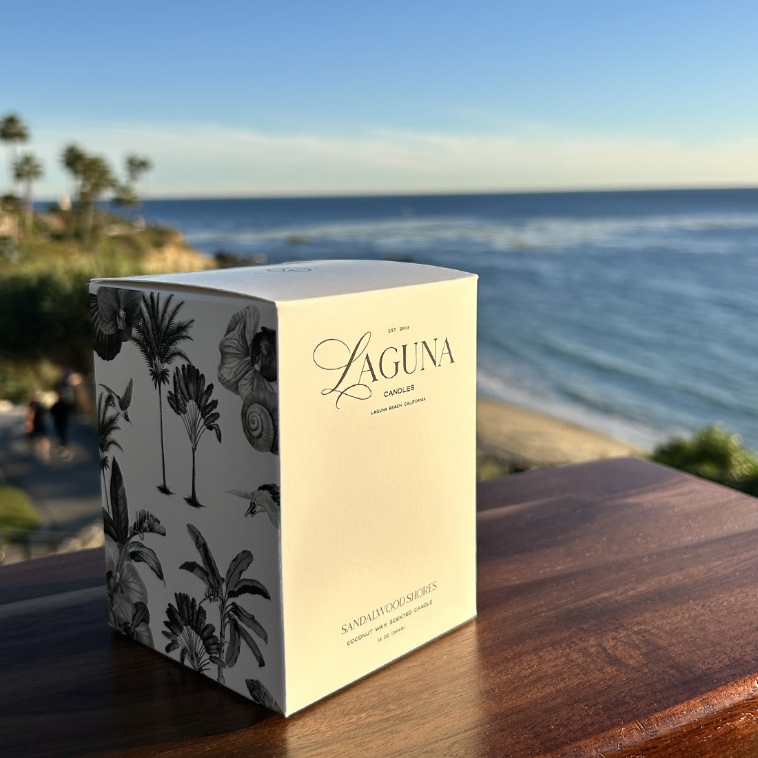 Luxury Candle Sandalwood Shores - Laguna Breeze, 13oz (369g)
